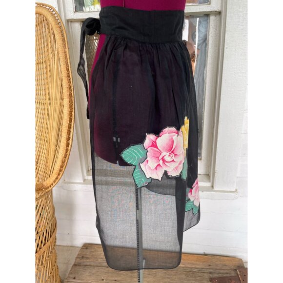 Vintage 1950s Black Organza Floral Applique Half Apron - Picture 4 of 10